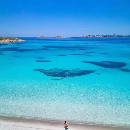 L'isola Aparthotel 3*