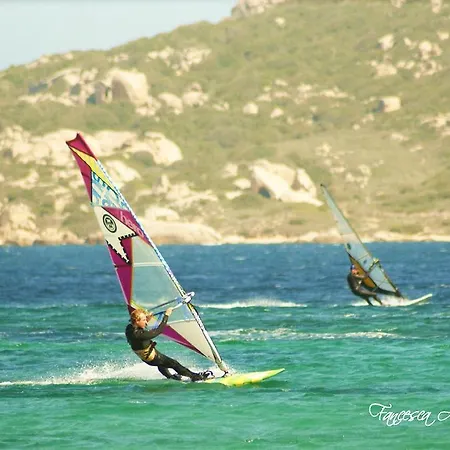 Apart Otel Residenze L'isola Surf House