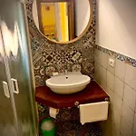 Residenze L'isola Surf House アパートホテル