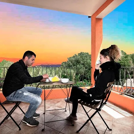 Residenze L'isola Surf House Apart-hotel Porto Pollo