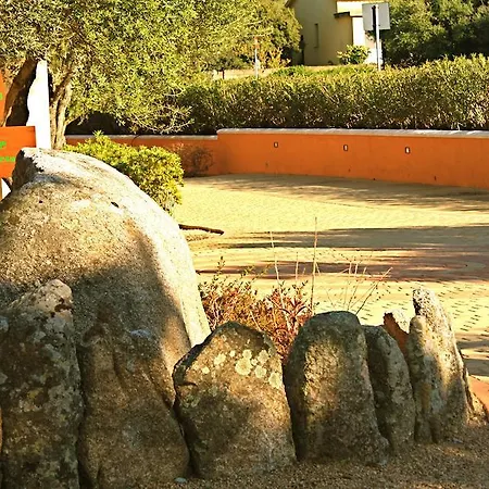 Residenze L'isola Surf House Hotel apartamentowy