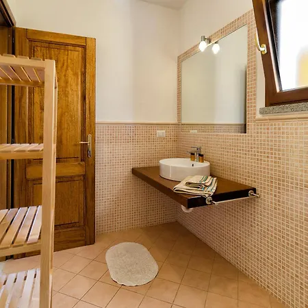 Aparthotel Residenze L'isola Surf House 4*